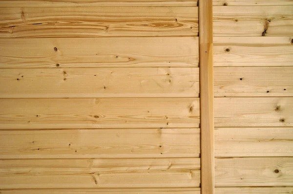 Revestimiento de pared con imitación de viga