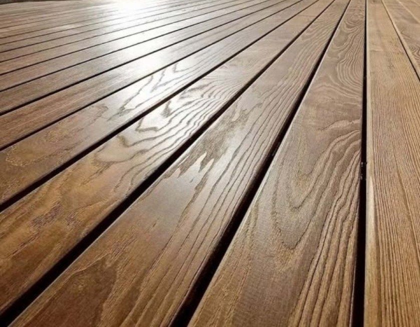 Madera para terrazas (madera impregnada) Pino 27*145*4000 AB